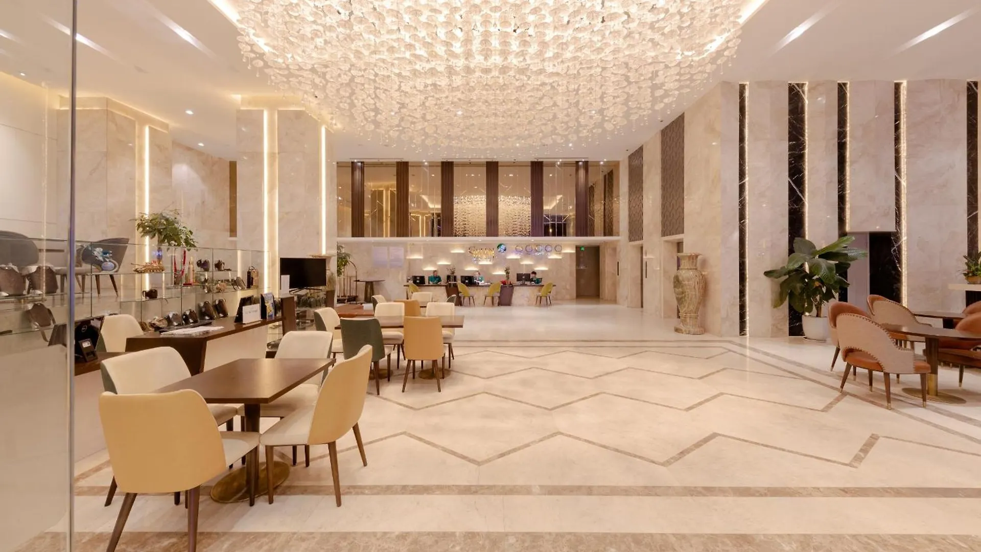 Green Beach Hotel Nha Trang