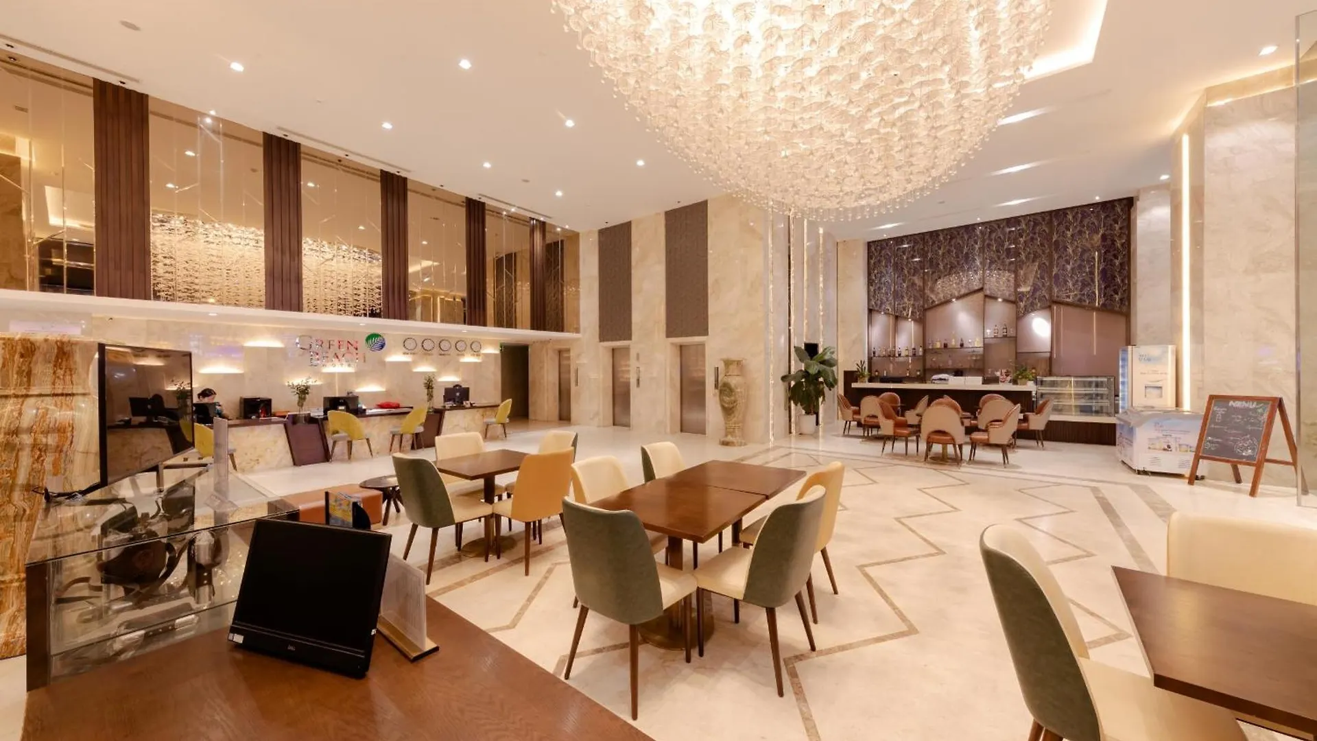*****  Green Beach Hotel Nha Trang Vietnam