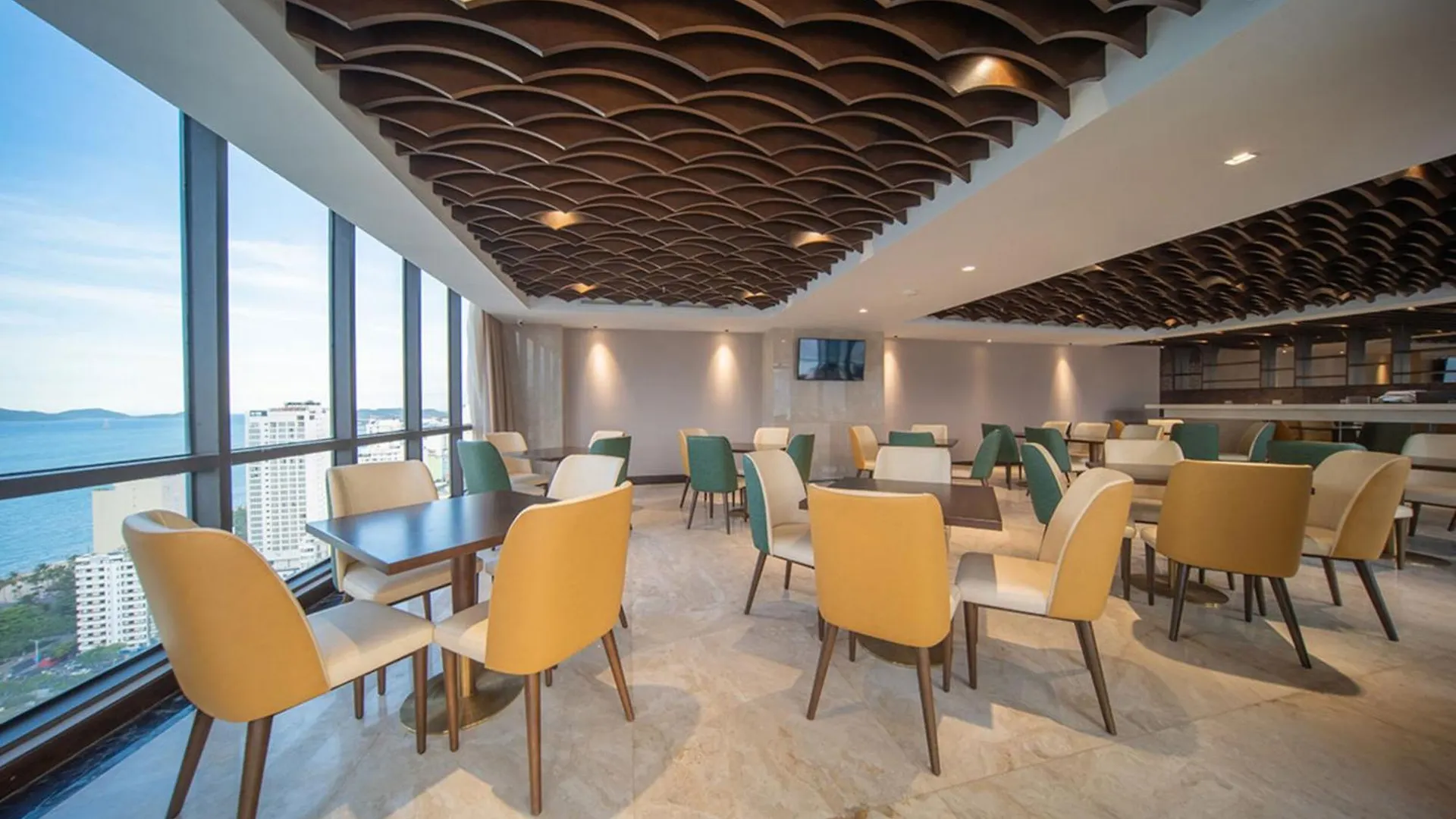 *****  Green Beach Hotel Nha Trang Vietnam