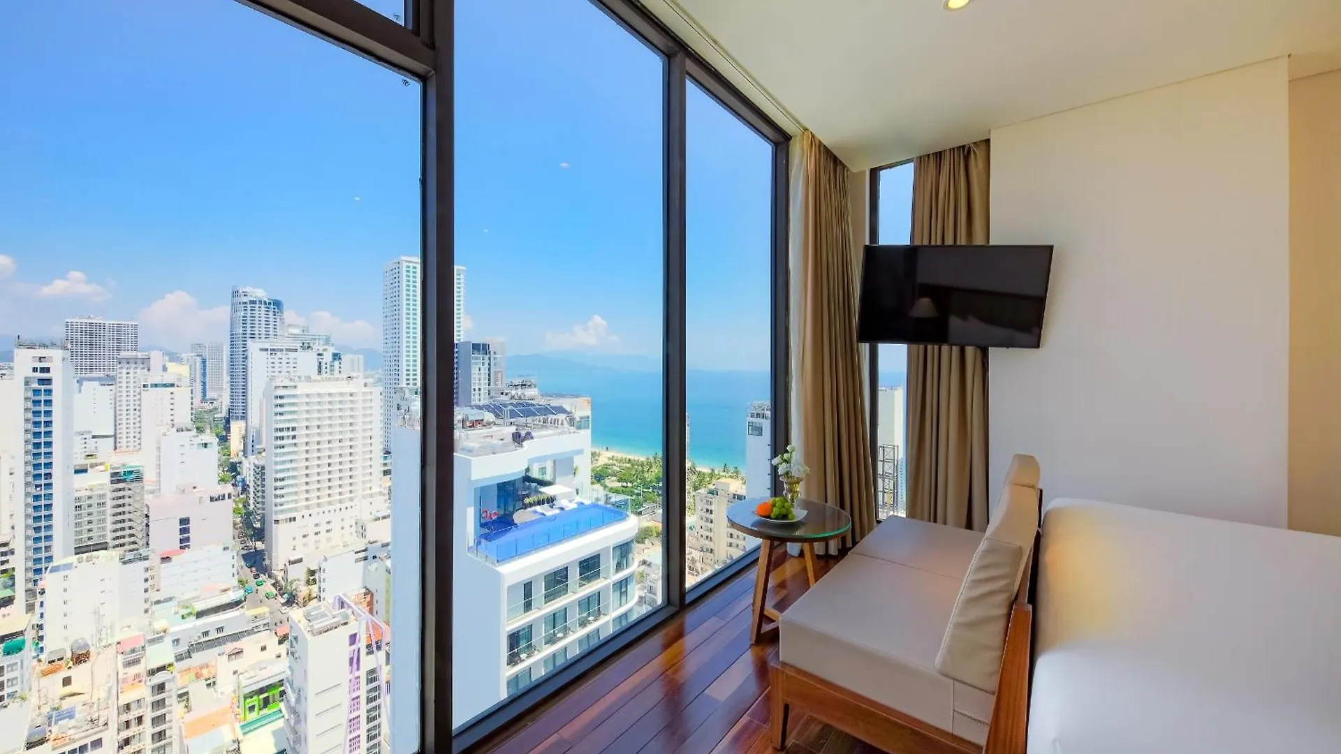 Green Beach Hotel Nha Trang