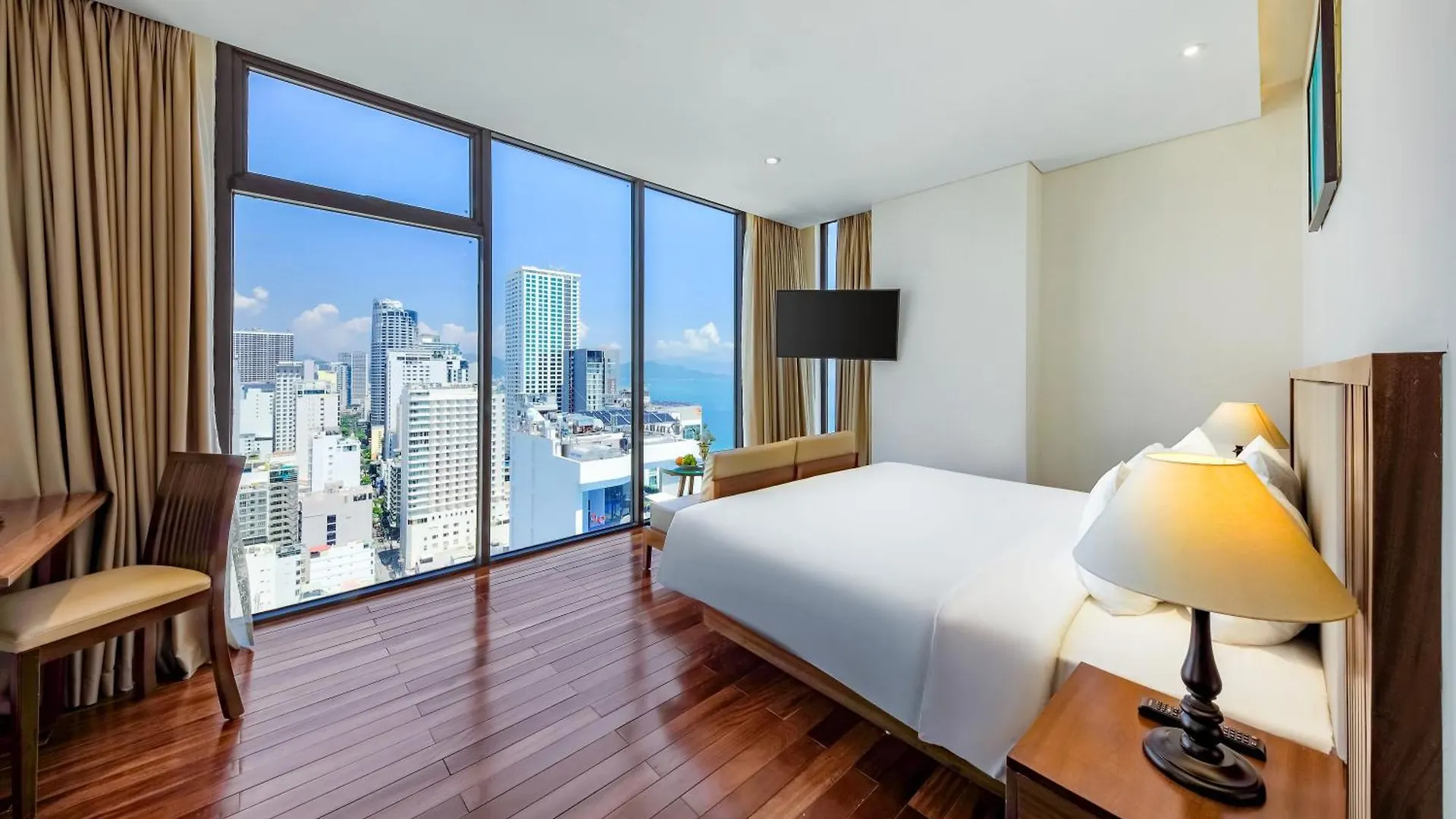 Green Beach Hotel Nha Trang