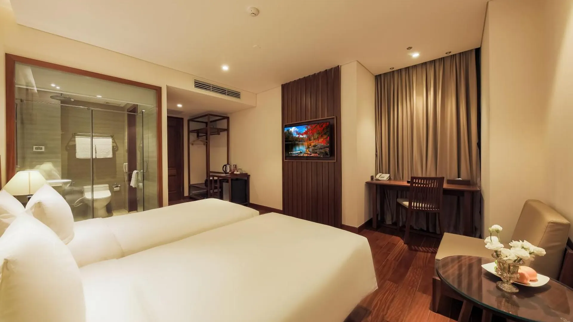 Green Beach Hotel Nha Trang 5*,  Vietnam