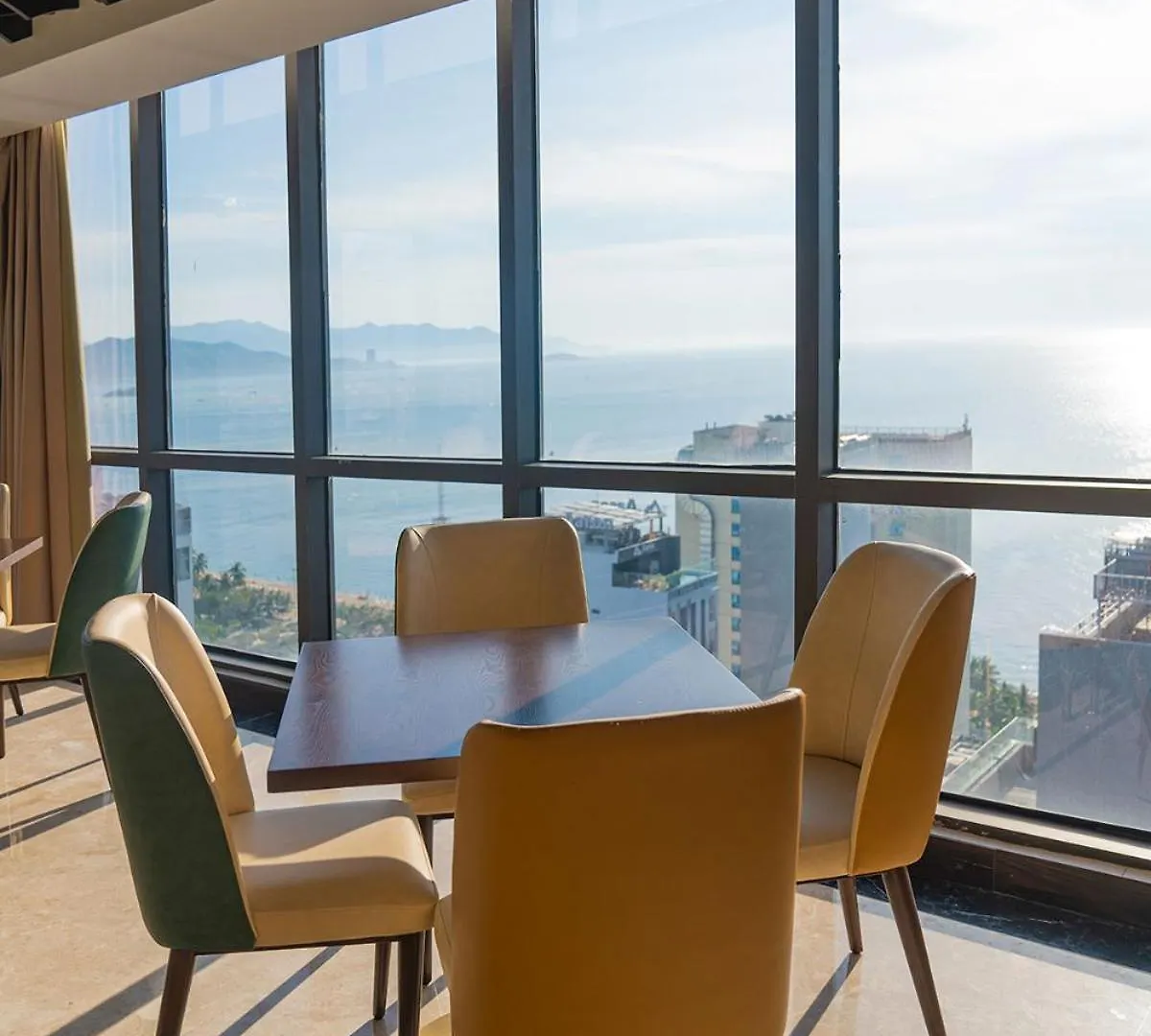 *****  Green Beach Hotel Nha Trang Vietnam